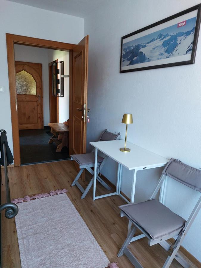 Apartamento Haus Muigg Innsbruck Exterior foto